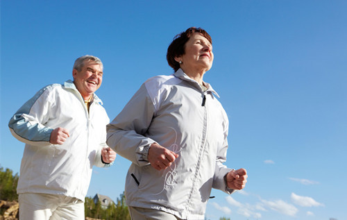 脑血管|“中风”为何越来越多直言改掉饭后3个习惯,脑血管会更健康