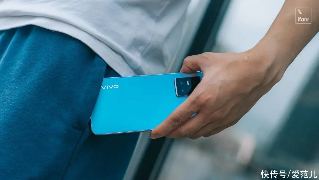 人像|vivo S10 Pro 绮光炫彩配色图赏：这一代的炫彩更自然，更好看