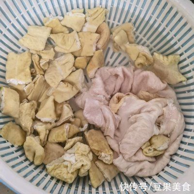 红烧肥肠|红烧肥肠比卖的还好吃，简单易做味道棒