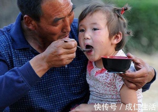 宝宝|1岁宝宝被送到姥姥家断奶,两个月后宝妈回去看娃,差点没认出来