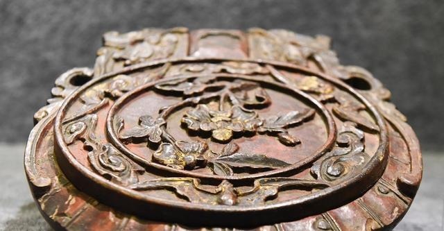 漆器的发展|这个地方曾因习俗烧掉不少古董,最终历经百年,收藏了件稀世之宝