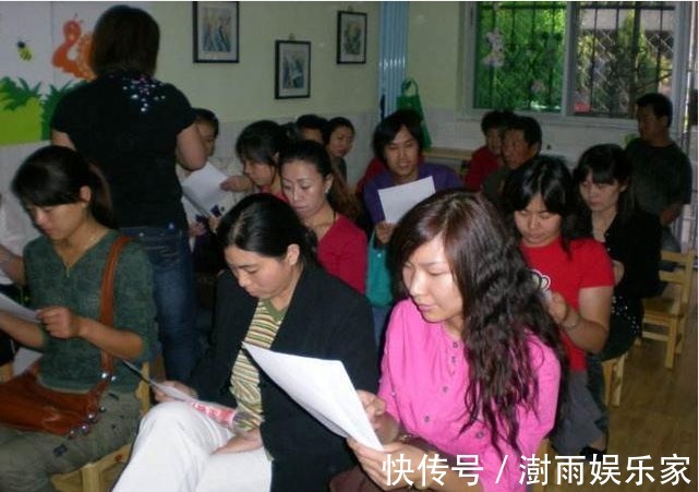 孩子|家长会,让孩子没面子的三种打扮,宝妈们不要这样打扮了