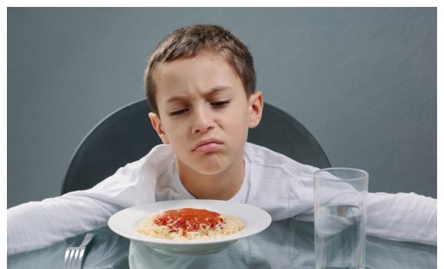 生长发育|卫生组织联合声明:停止饮用“桶装水”,或易伤娃脾胃,趁早换