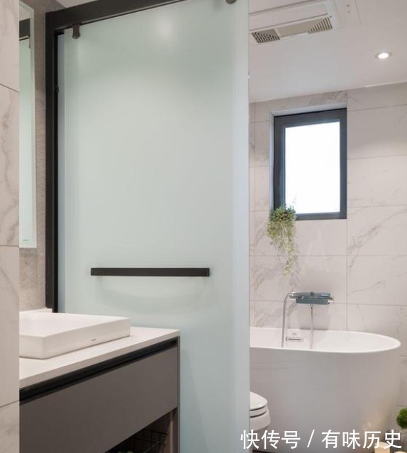 全屋|她家92平米,客厅不买沙发卧室不买床,全屋挑不出一点毛病,漂亮