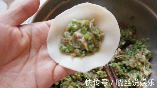 孩子|饺子馅用此菜做,比韭菜鸡蛋好吃N倍,孩子一次吃10个都不够