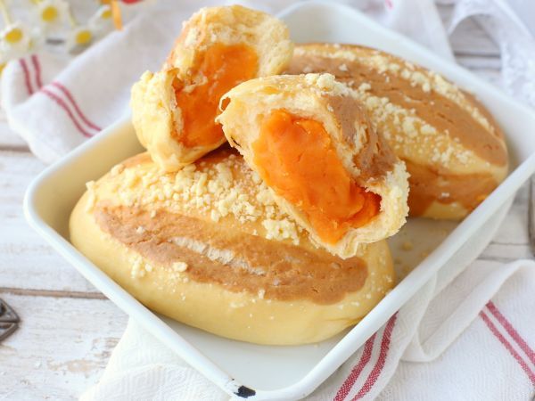 咖啡奶皮酥粒软欧