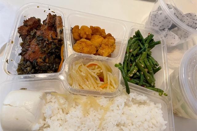 太下本|女子晒“隔离餐”，感叹一日三餐太丰盛，担心长胖，看看都吃点啥