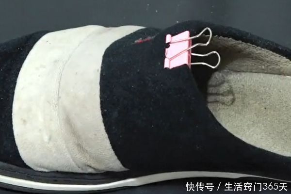 把长尾夹夹在拖鞋上,这用途太厉害了,解决了家家户户的烦恼