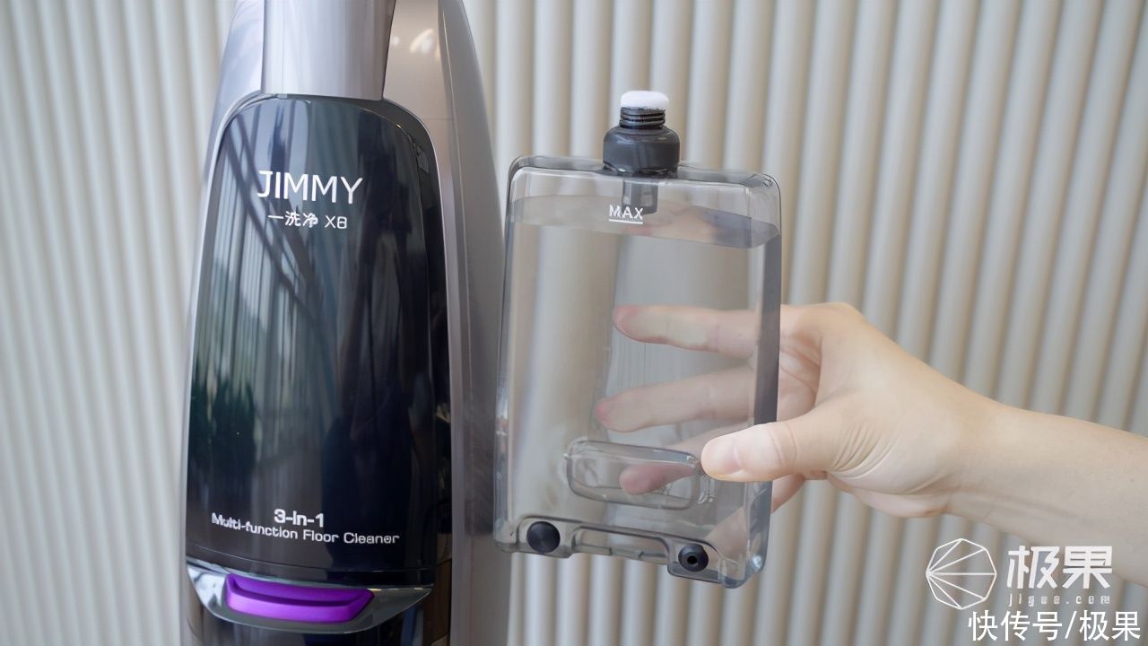 插画师|插画师清扫画室好助手,定点喷洗+强大吸力,一杆解决顽固污渍