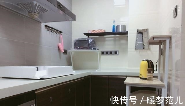 装修|老婆坚持全屋刷乳胶漆,效果反而简洁大方,唯一遗憾是吊顶太压抑