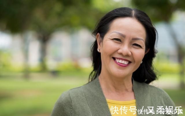 维生素b|藏在身边的“助眠王”,不是桂圆,饭后当零食吃,睡得踏实人精神