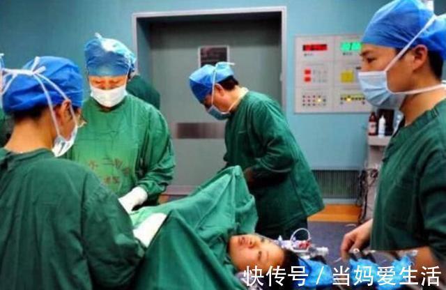 尊严|95后宝妈坦言“生娃没尊严”,5张实拍照直击人心:展现母性光辉