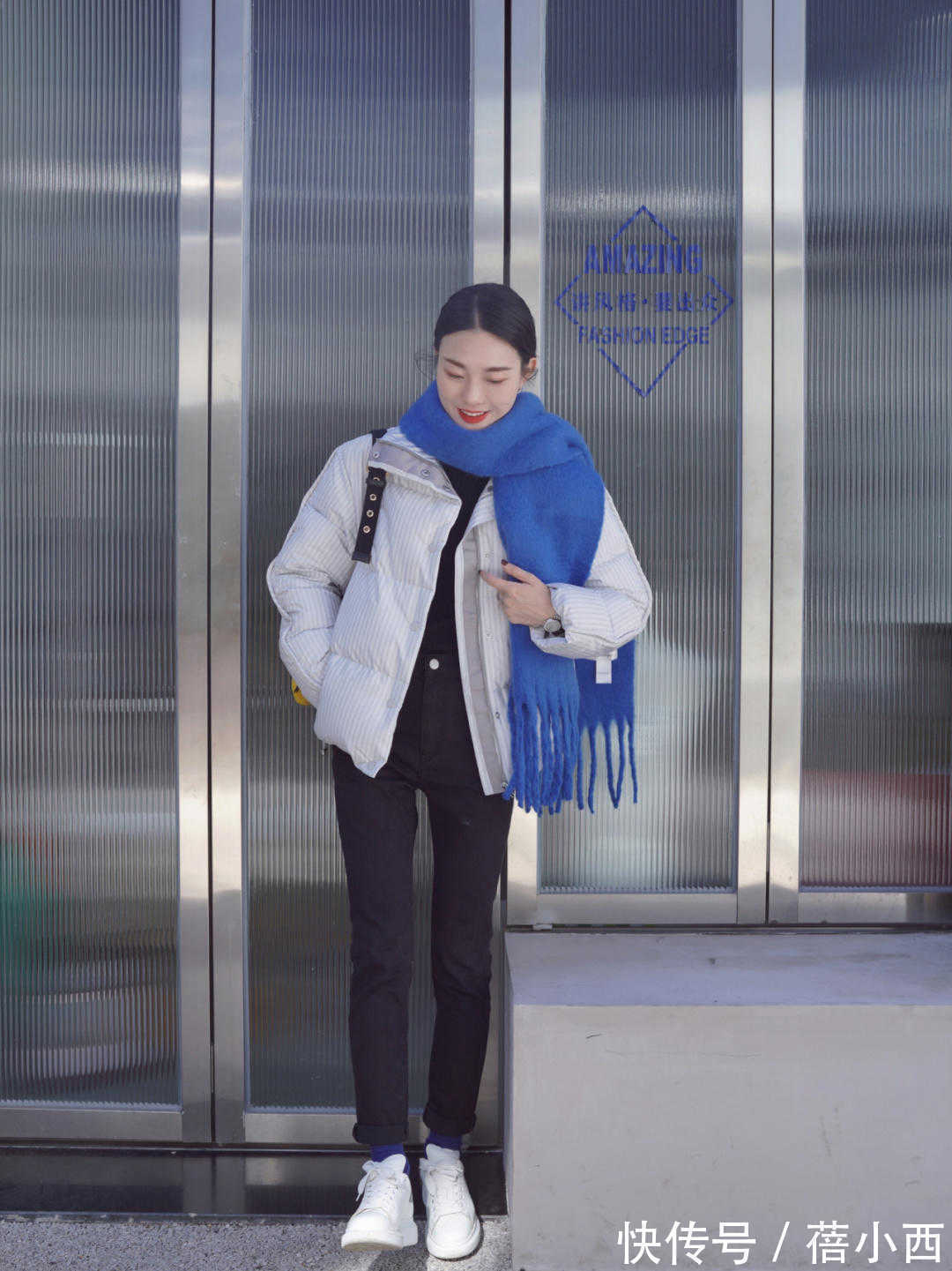 小白鞋|想穿羽绒服的女生看过来,分享4组极简风穿搭look,让你告别臃肿