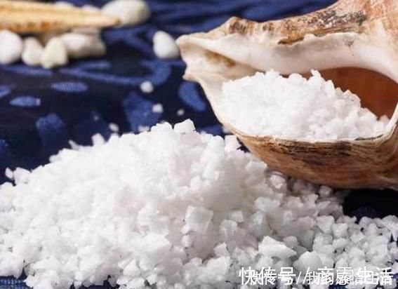 赘肉|赘肉太厚的女人,毛巾加一勺“粗盐”,减掉大肚腩,不用绝食减肥