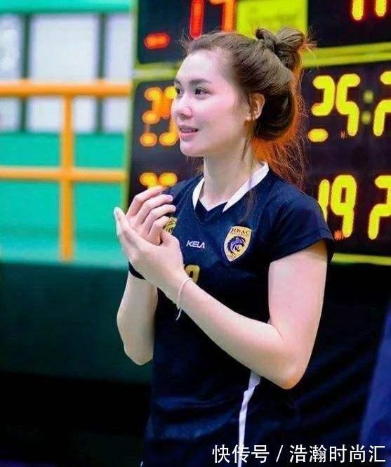 走红|19岁泰国排球女神，因“汗水湿身”走红，性别问题引发网友争议