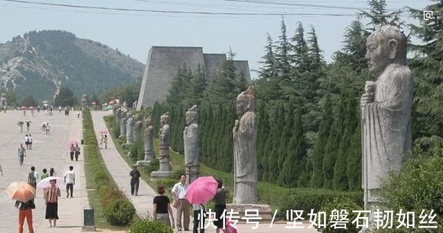李大爷&古代唯一一座未被盗的陵墓,皇室后裔知道入口,却默默守护,敬佩!
