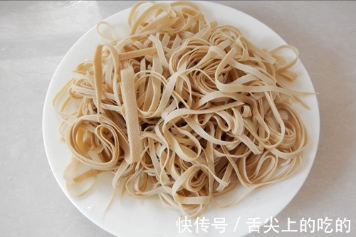 河南滚蛋汤|秋天到了，教你这道河南滚蛋汤，酸辣开胃解酒解腻，你不学吗？