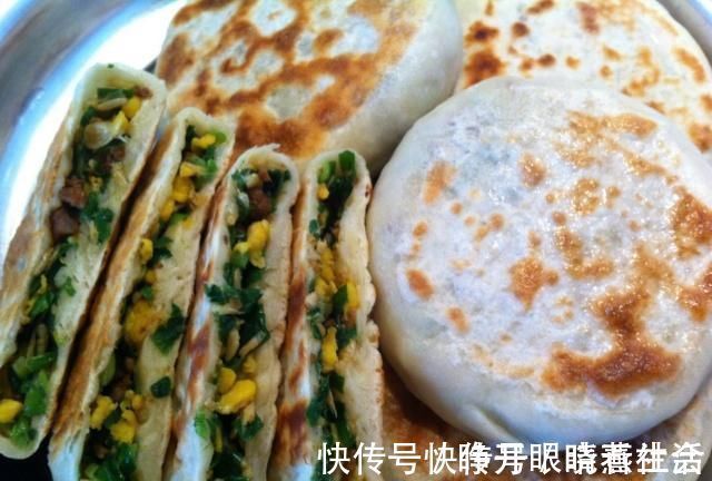 韭菜馅饼|韭菜馅饼这样做,皮薄馅大,又香又软,一出锅全家都抢着吃