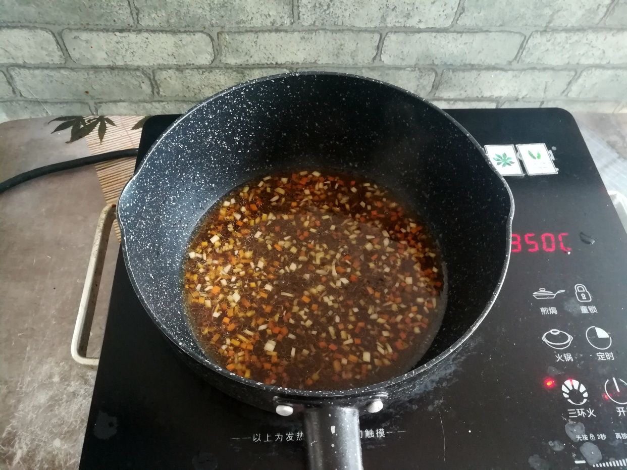 白菜和它是绝配，蒸10分钟出锅，营养好吃不上火，比大鱼大肉强