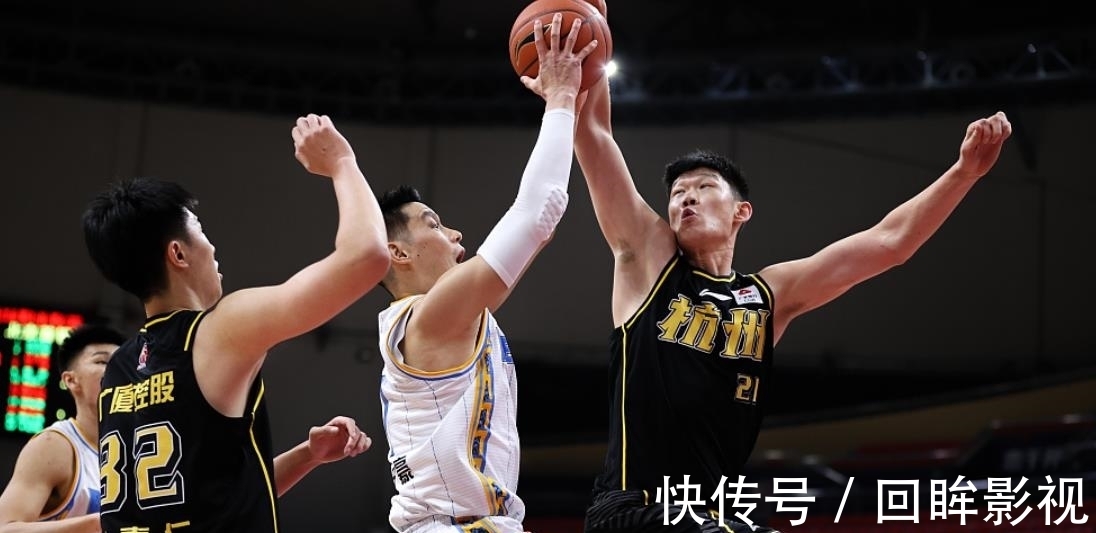 胡金秋|拒绝27分逆转，广厦险胜北京！胡金秋21+19怒吼庆祝，林书豪7中1