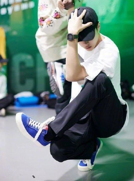 这就是街舞|王一博“说好一起走，你却偷偷放了手”，王一博就这么被抛弃了？