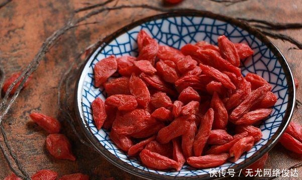 真实|“男人行千里,切莫吃枸杞”,真实意思是?中医:全为男人着想