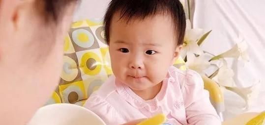 积食|孩子睡觉前宁可饿着也不要碰这4种食物,容易积食不长个