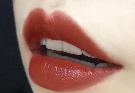 阿玛尼只晓得405就太后进了！这4个色彩也相配美艳，显白又高档