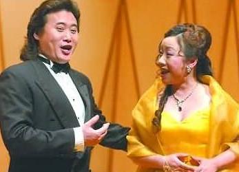 歌唱家|1990年,刘燕第一次见歌唱家戴玉强,3年后嫁给他并改变他的人生