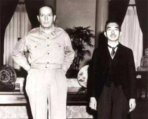 本天皇|为何美国投原子弹时要避开东京?美方解释:只因此人住在这里