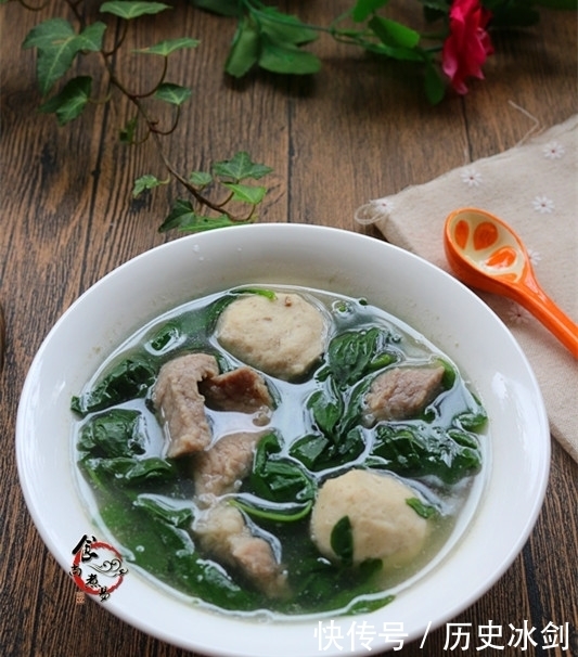 枸杞叶|大妈用20年做这碗汤,供家里三个孩子上了大学