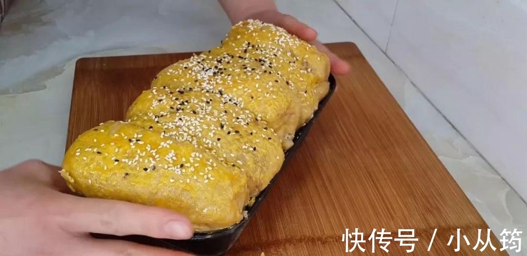面团|面包又出新吃法，不用烤箱也能做，我家隔三差五做着吃，松软香甜