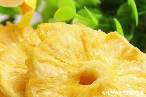 菠萝干|女性每晚当零食吃一些，排出湿气，不感冒了，大肚腩渐渐不见了