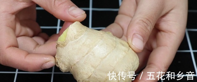 发芽|大蒜发芽能省钱,别扔了,好多人还不知道,教你一招,太实用了!
