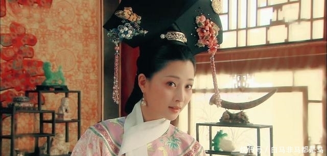 末代皇族们的落魄生活:铁帽子王沦落成车夫,格格去街上摆地摊