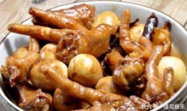 鸡爪学会这样做,软烂脱骨香浓入味,比吃小龙虾还过瘾