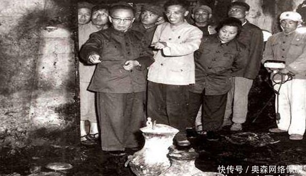 发掘|老者讲述不为人知的故事：发掘定陵时，一只公鸡被扔进地宫7天