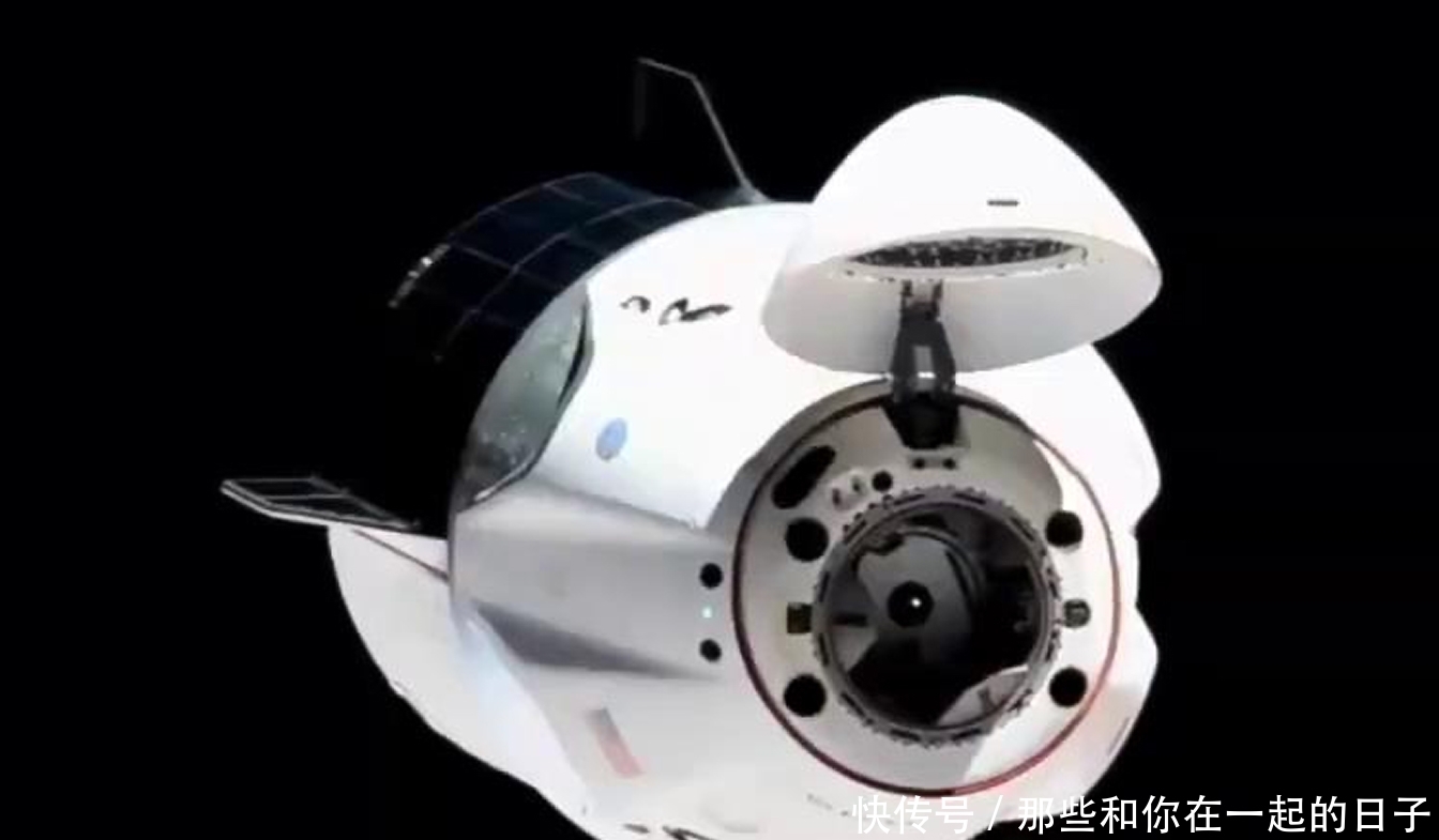 航天员 “太空快递”已送达!“天舟二号”与“天和核心舱”完成交会对接