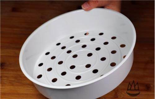 家里有电饭锅蒸笼别再扔掉了,这个“用法”花钱买不来,太厉害了