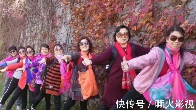 大妈们 说实话,中国大妈都被这3个“穿搭误区”耽误了,穿错了反而显老