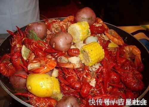 症状|吃海鲜时,出现“症状”,八成是过敏,别不当回事!