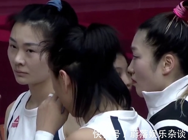 卫冕冠军|39:52！WCBA巅峰对决：卫冕冠军陷入困境，李月汝0分制造悬念
