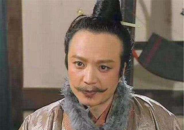 大哭|是谁对刘备如此重要?此人死后,刘备大哭:孔明误我!