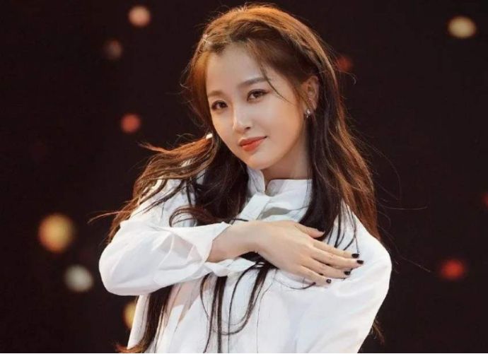  实力|华语女歌手新排名出炉，第一名当之无愧，杨超越竟成了第二？