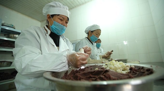 江南小城里的甜蜜年味,“羊尾巴”却是素食,很好吃排队也值