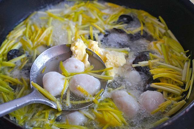 入秋后,有钱没钱,记得多喝这汤,鲜美又营养,应季而食平安度秋