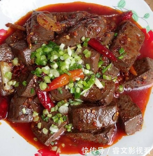 猪血|猪血和此菜是天生一对，4块钱炖一锅，好食又解馋，我家一周吃2次