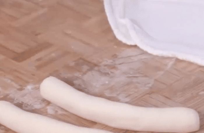  小脆肠|喷香酥脆的热狗卷面包，简单好吃，营养美味，孩子爱吃的家中早点