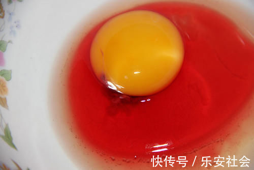 医院|孩子吃鸡蛋后直接进医院!宝妈警惕:这几种类型的蛋别随便给娃吃