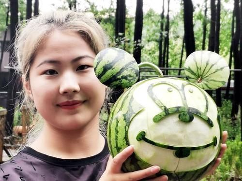 韩国|日本小鸟西瓜,韩国狮形西瓜,迪拜雕刻西瓜,看中国后逗我呢